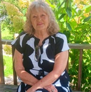 Meet your Posher, Edna